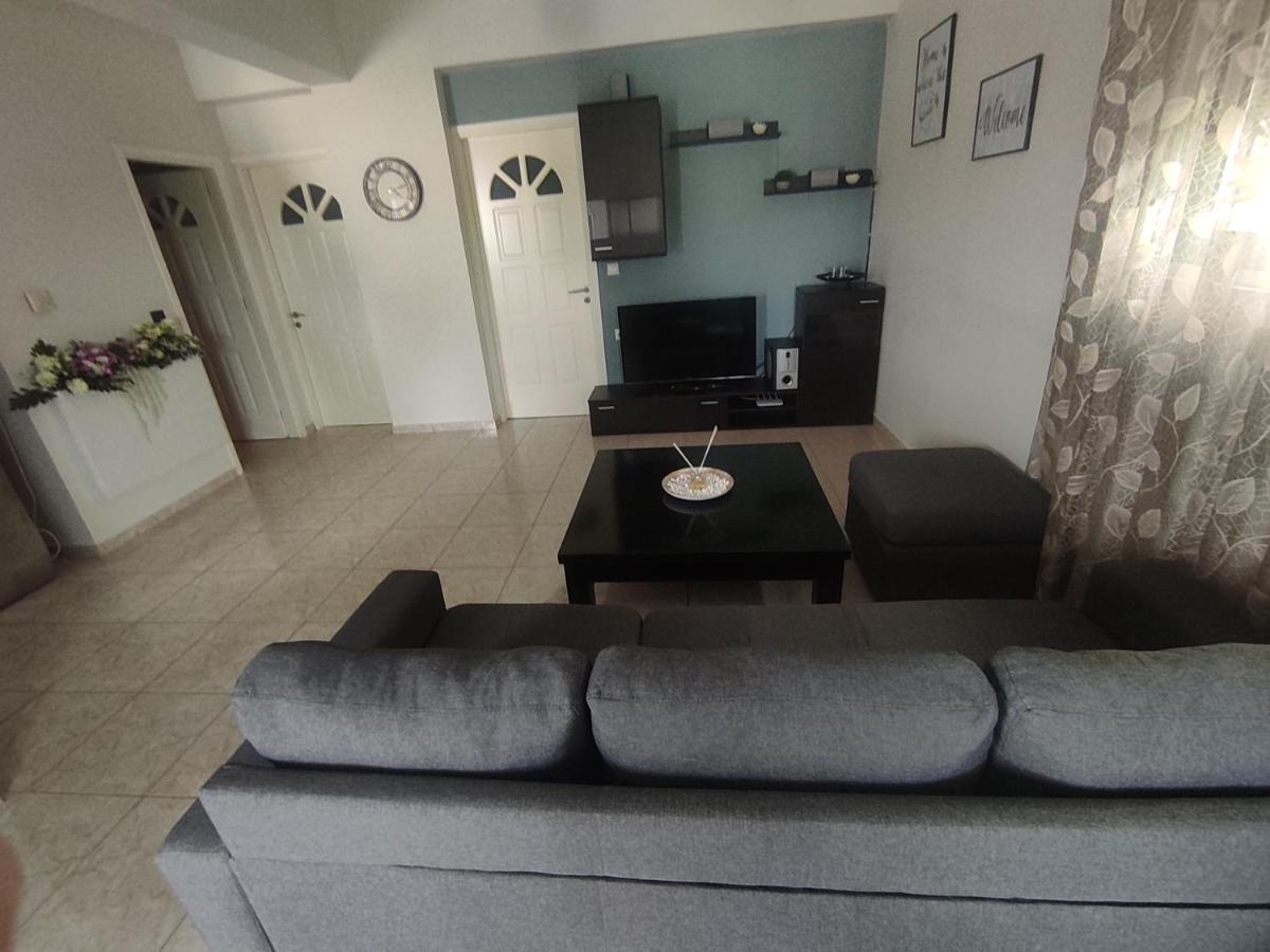 Nickthegreekapartment Galatás Dış mekan fotoğraf