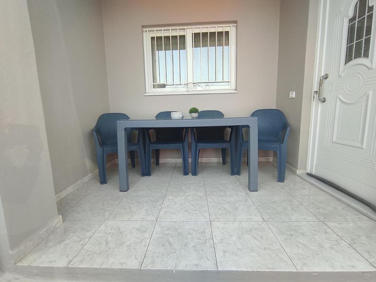 Nickthegreekapartment Galatás Dış mekan fotoğraf